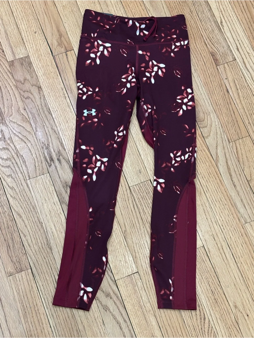 Under Armour maroon mid rise ankle mesh cut out leggings XS NWT